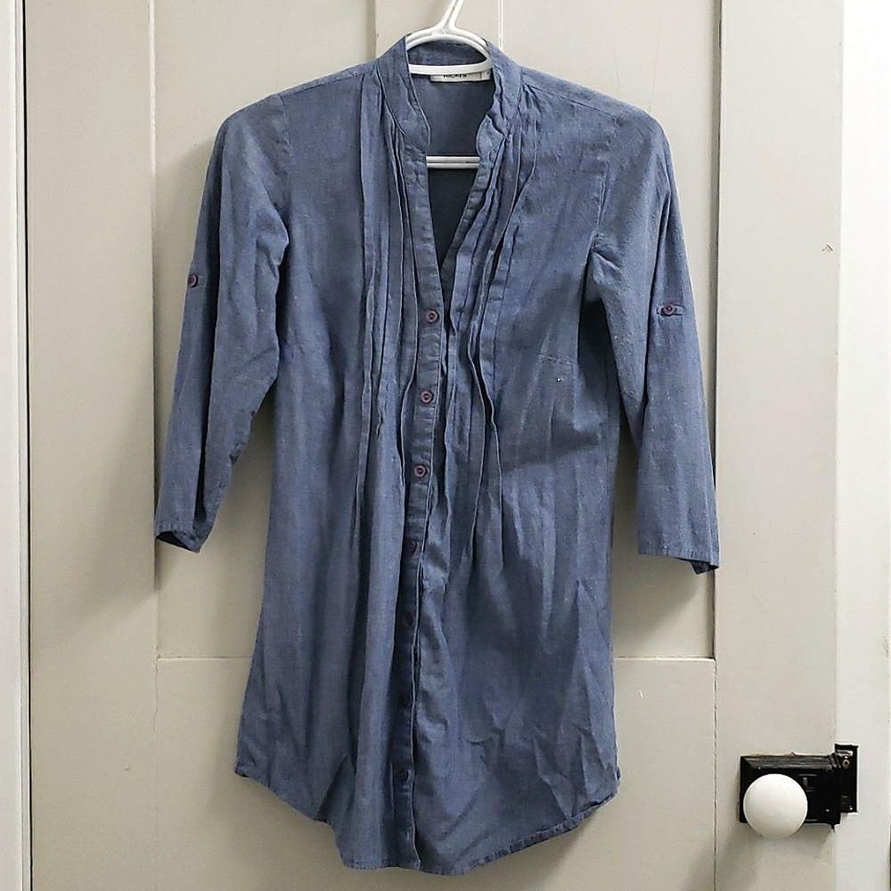 Ricki's women's blue chambray long button up. Sz 0